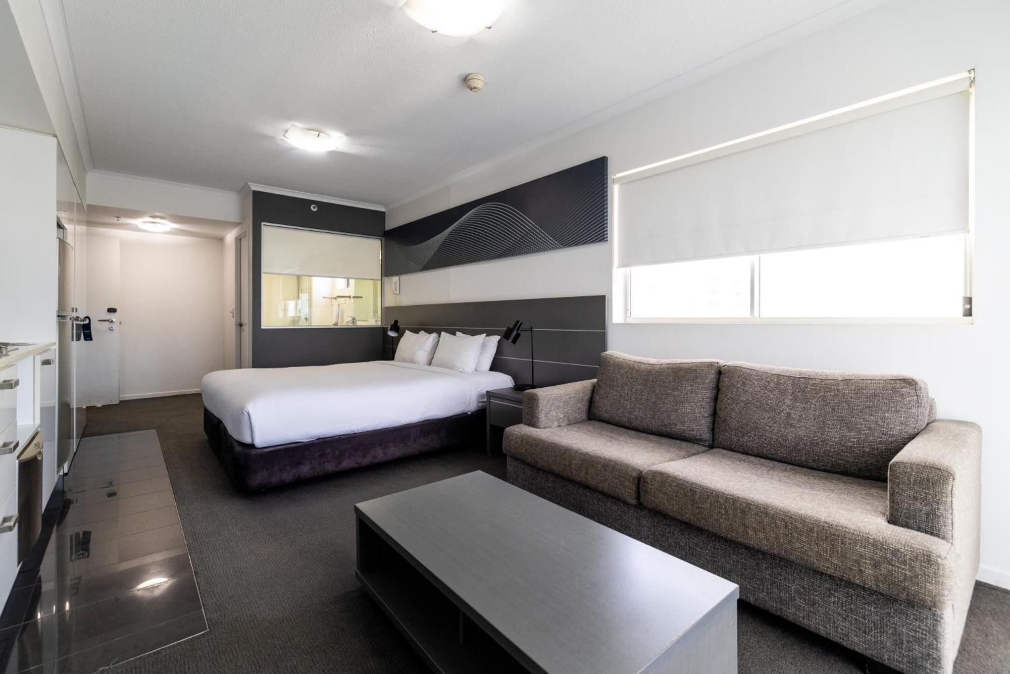 Oaks Townsville Metropole Hotel Exterior foto