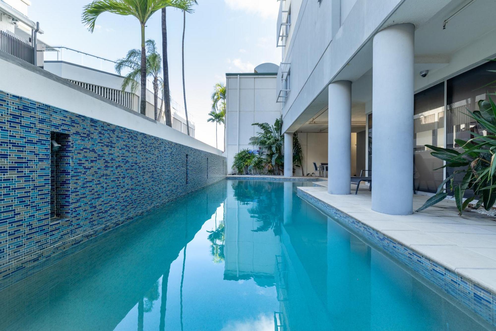 Oaks Townsville Metropole Hotel Exterior foto
