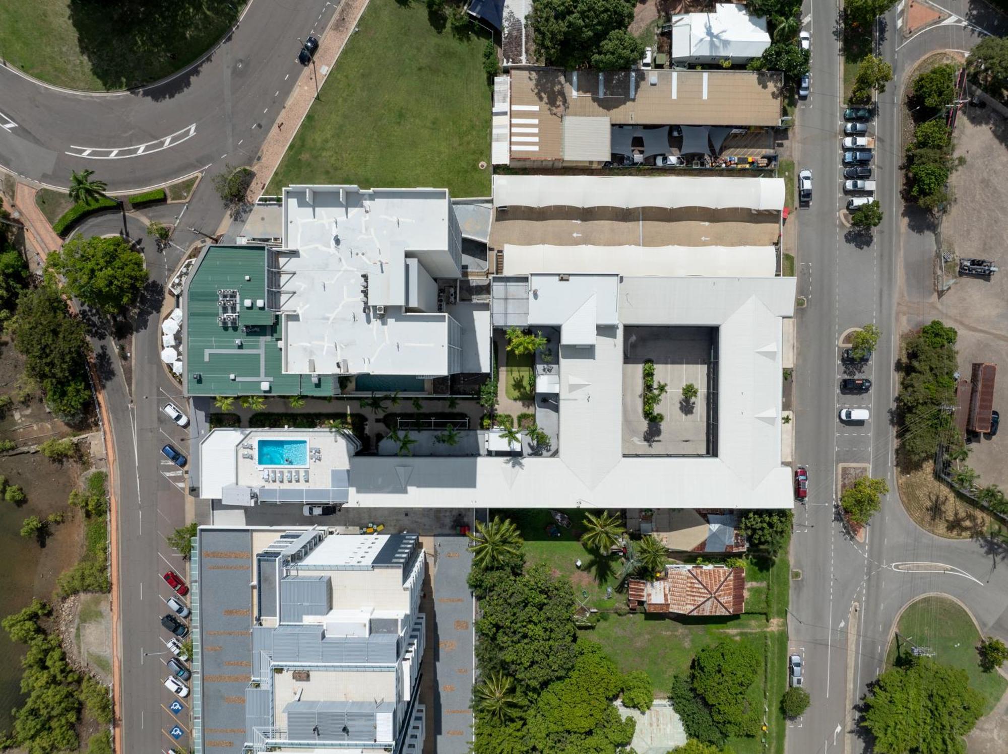 Oaks Townsville Metropole Hotel Exterior foto
