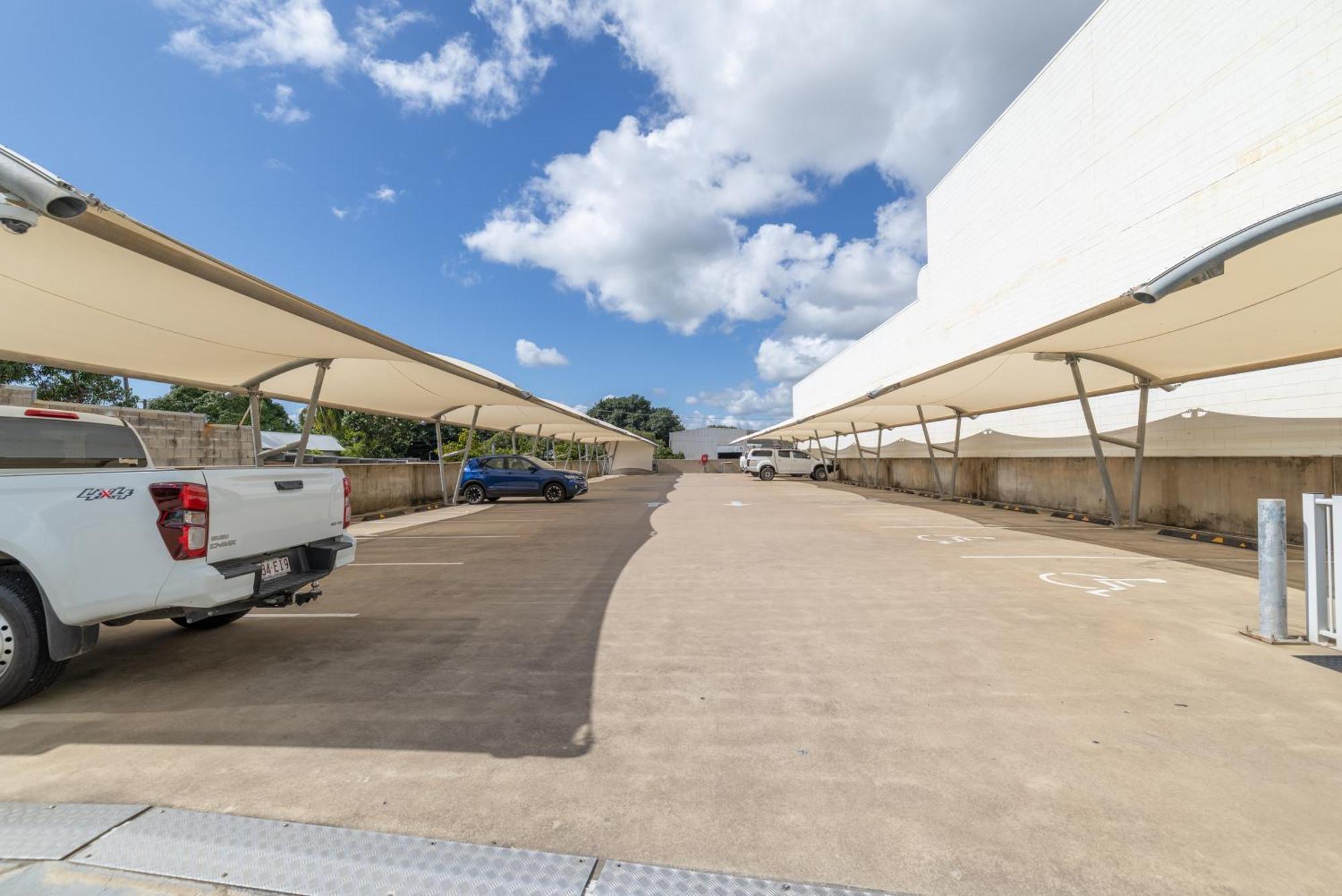 Oaks Townsville Metropole Hotel Exterior foto