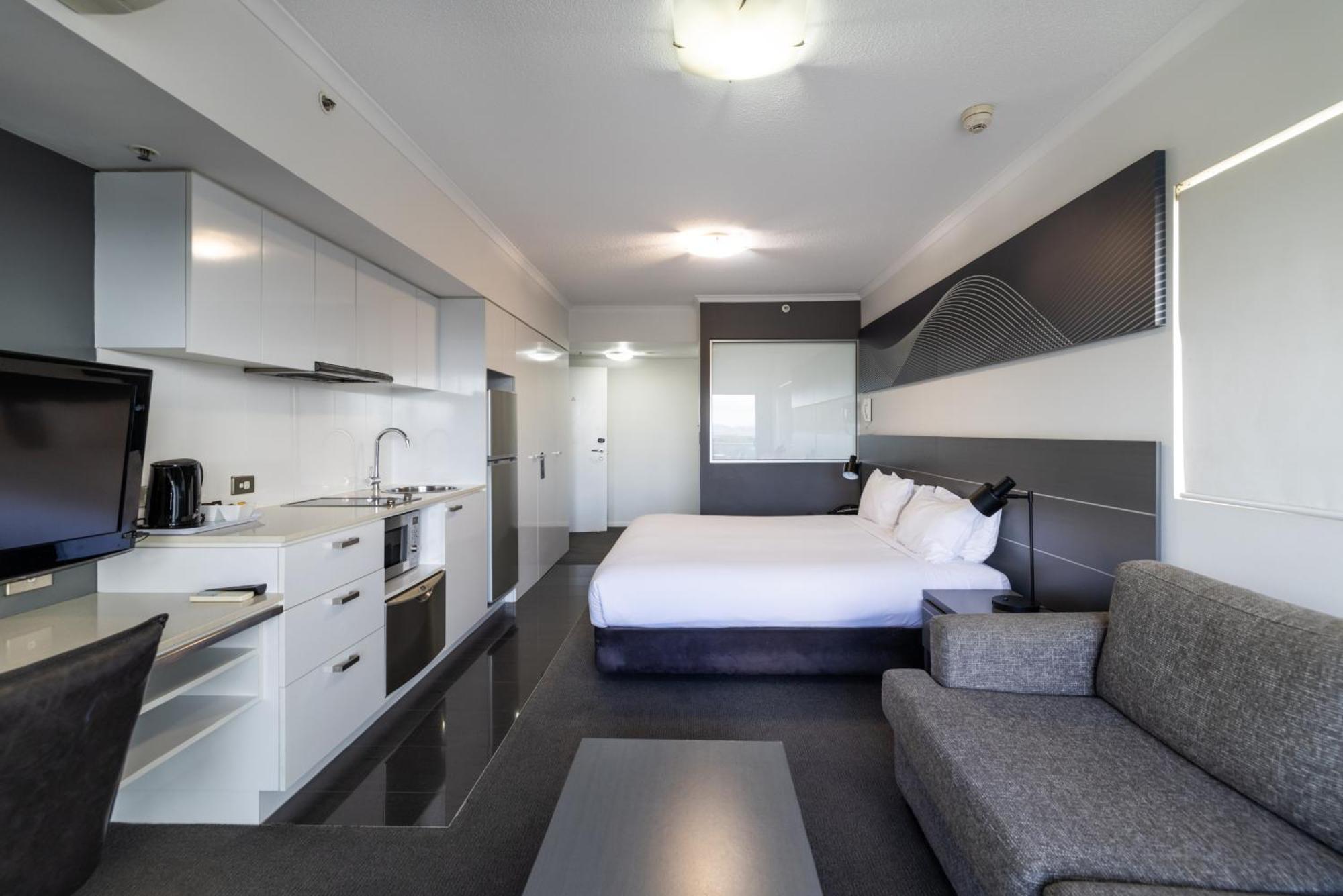 Oaks Townsville Metropole Hotel Exterior foto