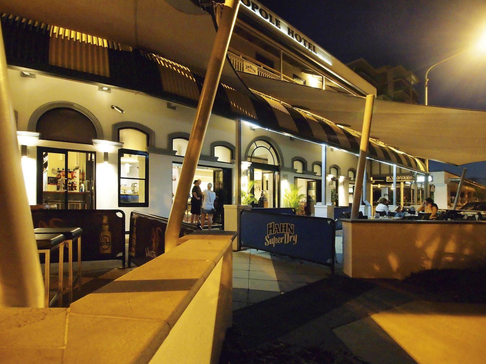 Oaks Townsville Metropole Hotel Exterior foto